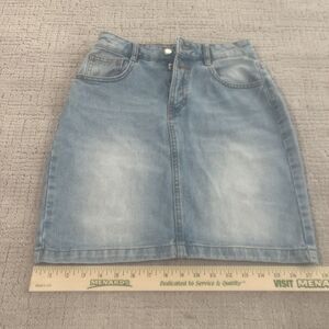 Reserved Brand Denim Women’s Distressed Skirt Size US Small (4)